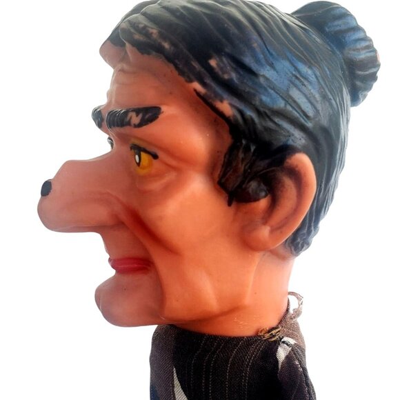Vintage Witch Hand Puppet Rubber Head Cloth Body 1950s Fairy Tale Old Hag - Picture 10 of 11
